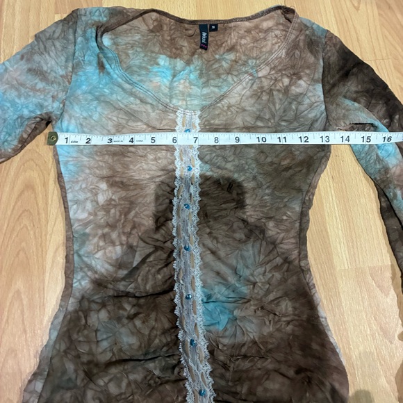 Trixxi S Semi-Sheer Beaded Bohemian Bell Sleeve Top - Picture 4 of 6